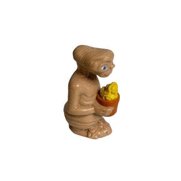 ET Original Collectibles 1982 ET Holding Plant Extra Terrestrial Figure - Picture 2 of 9